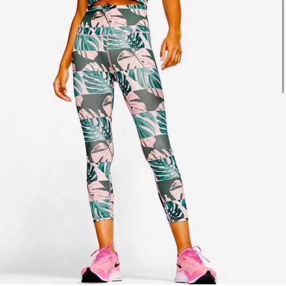 Nike Dri-Fit Women’s Pink Monstera Palm Leaves Cropped High Rise Leggings Medium - Picture 2 of 6